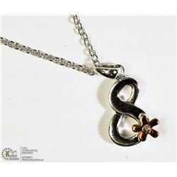 STERLING SILVER PENDANT WITH SILVER CHAIN