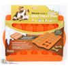Image 1 : NEW SILICONE BAKE OR FREEZE DOG TREAT PAN 10"X12"