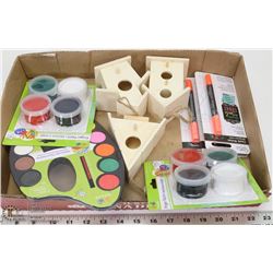 PAINT & CRAFT LOT INCL WATER COLOR PAINT, CRAFT