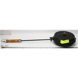 METAL CAMPFIRE POPCORN MAKER