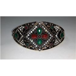 5 - GOLDEN BRONZE FANCY BRACELET