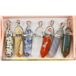 LOT OF 7 ASSORTED SEMI PRECIOUS PENDANTS.