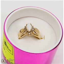 2.71GRAMS 10K YELLOW GOLD , MARQUIS OPAL WITH