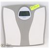 Image 1 : TAYLOR LITHIUM BATHROOM SCALE