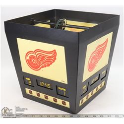 DETROIT RED WINGS CEILING LAMP.