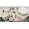 Image 1 : 30PC WHITE INDIGO DISHWARE