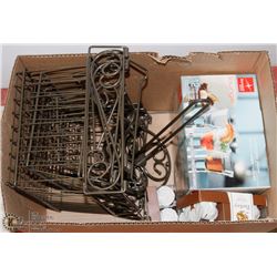 BOX OF LOUNGE MULTI PURPOSE GLASSES, TURKEY CARD