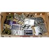 Image 1 : FLAT OF ASSORTED BELT BUCKLES