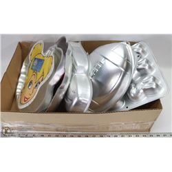 BOX W/6 CAKE PAN MOLDS INCL. TINKERBELL,