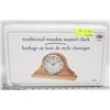 Image 1 : TRADITIONAL MANTLE CLOCK