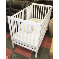 WHITE  DOLL CRIB