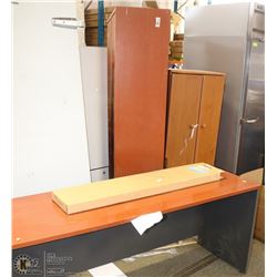 LARGE OFFICE DESK WITH HUTCH INCL 2 DOOR CABINET