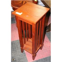 ENTRANCE TABLE 12X12X30