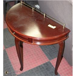 HALF MOON WOOD ENTRANCE TABLE 29X15X27.