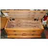 Image 1 : ESTATE CEDAR LINED CHEST/BENCH