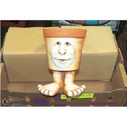 SET OF 3 FACE ON FEET POTS  NEW 7"