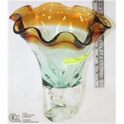 12" HAND BLOWN VASE, GREEN AND GOLD