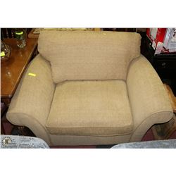 55" FABRIC SOFA CHAIR