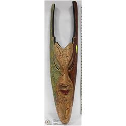 LARGE WOOD MASK