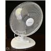 Image 1 : WHITE TABLE FAN