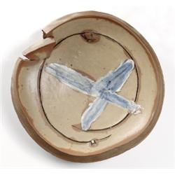 PETER VOULKOS (1924-2002) GAS FIRED PLATTE...