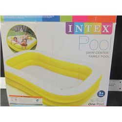 Intex Family Pool / 90 x 58 x 18 deep / open box
