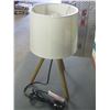 Image 1 : Tripod wood leg table lamp / comes with NEW 69 LED Cobb lightbulb