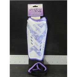 New Striker Euro Soccer Shin Guards / Pee-Wee 3-5