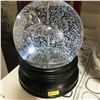 Image 1 : Carousel Horse Snow Globe (Battery Operated)