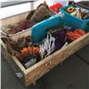 Image 1 : Crate Lot: Quality Autumn & Halloween Collection !