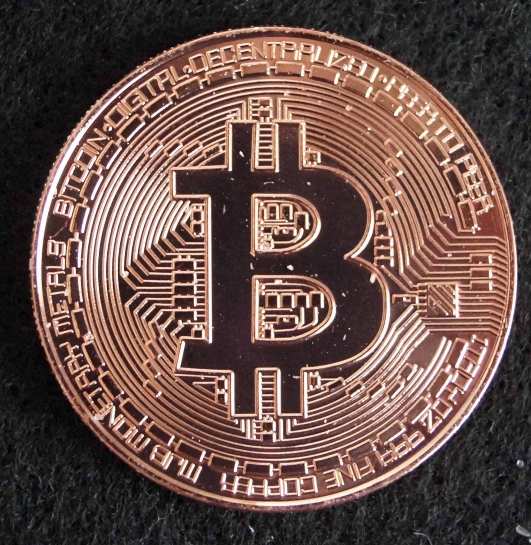 Bitcoin Commemorative Round Collectors Coin - 1oz pure copper
