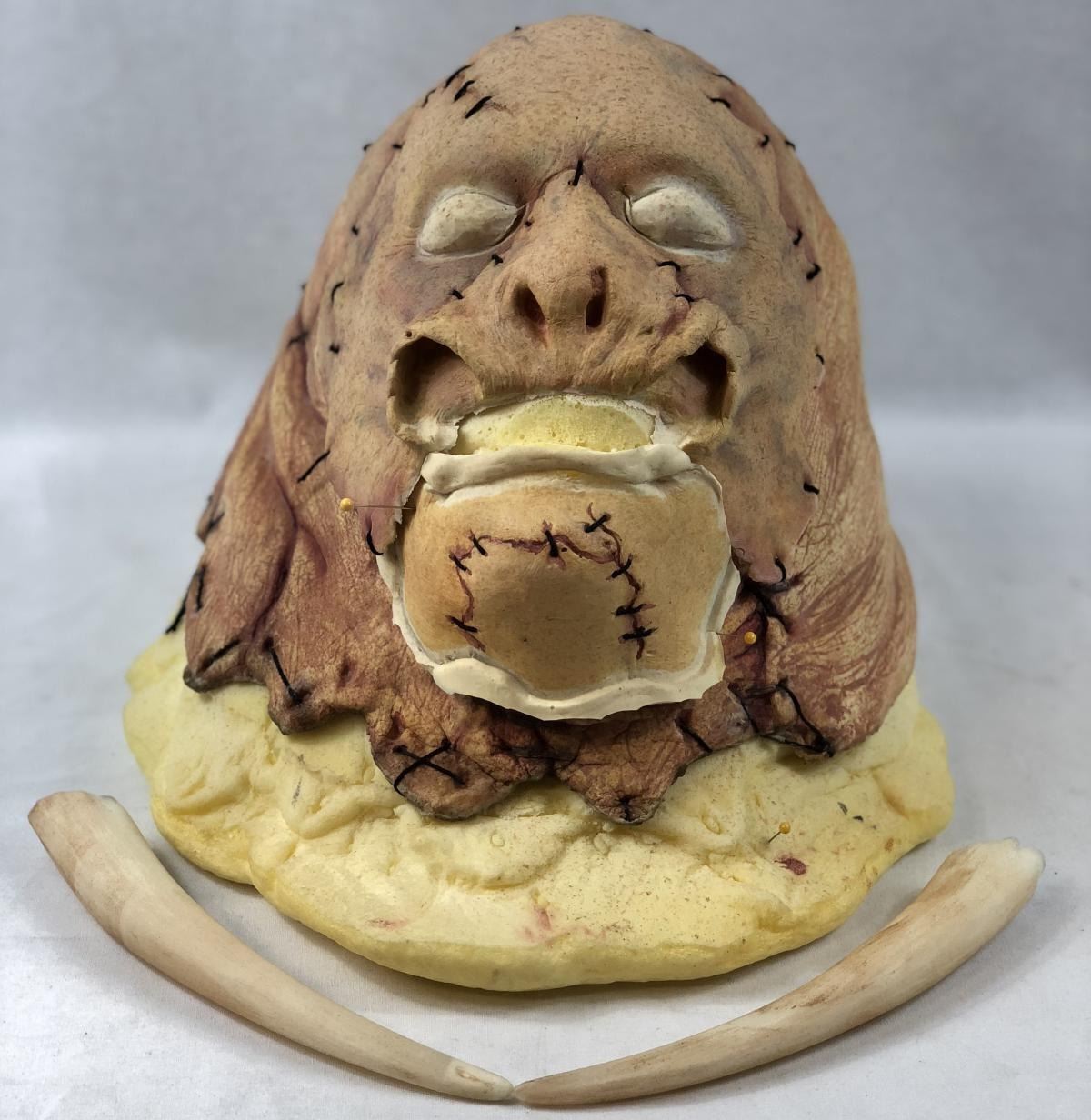 Tusk (2014) - Justin Long Face/Tusk Appliance