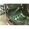 Image 3 : CAL SPAS LATTE 7' X 7' HOT TUB WITH 40 HALO SS JETS, 3 PILLOWS, 5.5 KW HEATER,