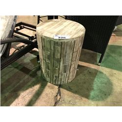 GRAPEVINE LIGHT GREY WOOD GRAIN SIDE TABLE