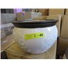 Image 1 : 2 New 4 Piece Cream & White Ceramic Plant Pot Sets