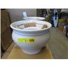 Image 1 : 2 New 3 Piece Crackled Ivory Ceramic Plant Pot Set