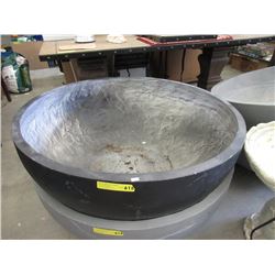 Round Fiberglass Patio Planter