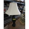 Image 1 : Ceramic Table Lamp with Shade