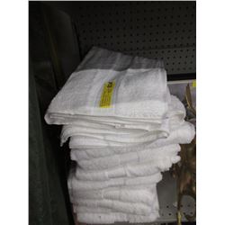 12 New White Cotton Bath Towels