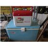 Image 1 : Colman Cooler & Rubbermaid Tote Cooler