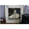 Image 1 : FRAMED MARILYN MONROE PHOTO
