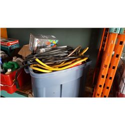 TOTE OF LIGHTS AND HOSES