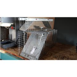 2 PEST TRAPS
