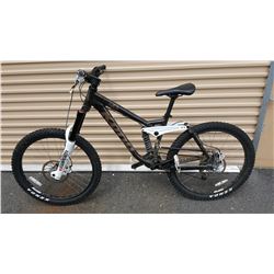 KONA BLACK BIKE