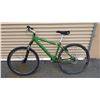 Image 1 : NO NAME GREEN BIKE
