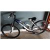 Image 1 : BLUE/WHITE FREE SPIRIT BIKE