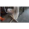Image 2 : OCEAN BREEZE FLOOR FAN