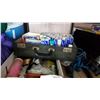 Image 2 : CRAFT SUPPLIES AND PAINTS