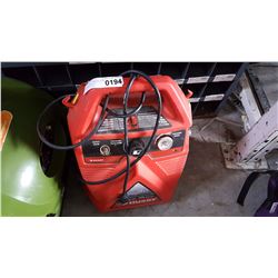 HUSKY 1.5 GALLON AIR COMPRESSOR