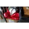 Image 4 : 10 WOOD BOXES AND PLASTIC BAGS